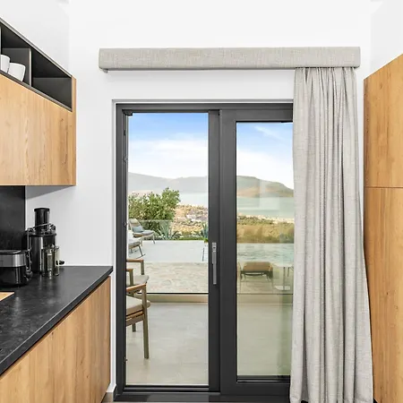 Sole Mare Luxury With Sea View & Private Pool In